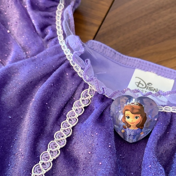 Disney Store Sofia the First Purple Princess Dress Kids Costume 9/10 - Picture 3 of 12